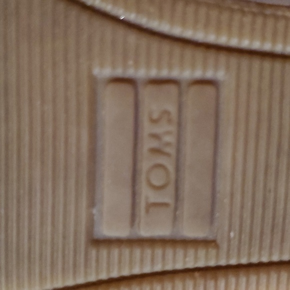 TOMS Women's Desert Taupe Suede Wedge Booties. Size 5.  EUC - Picture 5 of 6